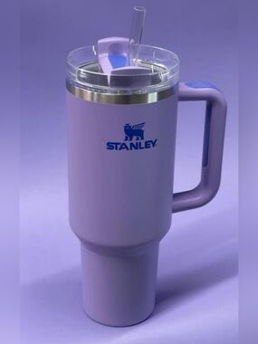 New Stanley 40 oz Quencher